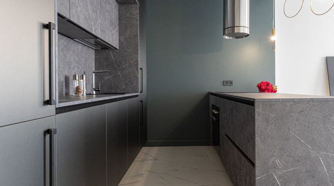 How to Use Color Capping & Mood-Boosting Palettes in Kitchen Design