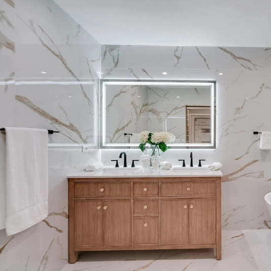 A Bathroom Designed for Everyday Living